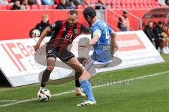 3. Liga; FC Ingolstadt 04 - FC Hansa Rostock; Zweikampf Kampf um den Ball David Kopacz (29, FCI) Roßbach Damian (4 HR)