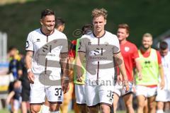 3. Liga; 1. FC Saarbrücken - FC Ingolstadt 04 - Sieg Jubel Freude Spieler bedanken sich bei den Fans Pascal Testroet (37, FCI) Simon Lorenz (32, FCI)