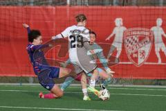 2. Bundesliga Frauen - Saison 2025/26 - FC Ingolstadt 04 Frauen - FSV Mainz - Nina Penzkofer (Nr.29 - FC Ingolstadt Frauen I) bei einer Torchance die sie vergibt - Donner Anna blau Mainz - Matsumoto Mamiko Torwart Mainz - XXXXX - Foto: Meyer Jürgen