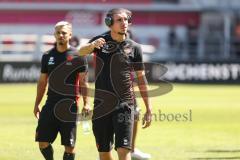 3. Liga; FC Ingolstadt 04 - Würzburger Kickers; vor dem Spiel Ognjen Drakulic (30, FCI) Sejdo Durakov (11, FCI)