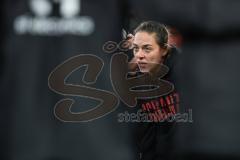 3. Liga; FC Ingolstadt 04 - VfL Osnabrück; Ansprache im Teammittelkreis Cheftrainerin Sabrina Wittmann (FCI)