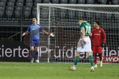 3. Liga; 1. FC Schweinfurt 05 - FC Ingolstadt 04; Tor für Schweinfurt Torwart Kai Eisele (25, FCI) motiviert die Mitspieler