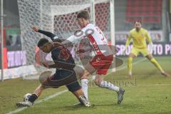 3. Liga; SSV Jahn Regensburg - FC Ingolstadt 04; Marcel Costly (22, FCI) Zweikampf Kampf um den Ball Wurm Leopold (37 SSV) Torwart Gebhardt Felix (1 SSV)