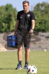 A-Junioren Bundesliga  - Saison 2024/25 - A-Junioren - FC Ingolstadt 04 - SSV Ulm - Wilko Bauer Trainer FCI beim warm machen - XXXXX - Foto: Meyer Jürgen