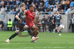 3. Liga; 1. FC Saarbrücken - FC Ingolstadt 04; Zweikampf Kampf um den Ball Marcel Costly (22, FCI) Bichsel Joel (27 FCS)