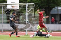 Kreisliga - Saison 2025/26- TSV Ingolstadt Nord - Türk SV Ingolstadt - Umut Yürükal rot Türkisch - Ali Gündogan TW Ing Nord - Foto: Meyer Jürgen