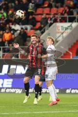 3. Liga; FC Ingolstadt 04 - VfL Osnabrück; Sebastian Grönning (11, FCI) Niehoff Niklas (29 VFLO) Zweikampf Kampf um den Ball