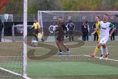 *** Bayernliga Nord - Saison 2025/26 - *** FC Ingolstadt 04 II - SC Eltersdorf - Der 1:0 Führungstreffer durch Ognjen Draculic (Nr.9 - FC Ingolstadt II) - jubel - Axel Hofmann Torwart Eltersdorf - Foto: Meyer Jürgen