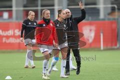 2. Bundesliga Frauen - Saison 2024/25 - FC Ingolstadt 04 Frauen - FC Bayern München - Trainer Alexander Zvonc FCI beim warm machen - XXXXX - Foto: Meyer Jürgen