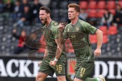 3. Liga; VfB Stuttgart 2 - FC Ingolstadt 04; Tor Jubel Treffer Ryan Malone (16, FCI) Sebastian Grönning (11, FCI)