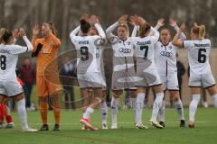 2. Bundesliga Frauen - Saison 2024/25 - FC Ingolstadt 04 Frauen - FC Bayern München - Abklatschen vor dem Spiel - XXXXX - Foto: Meyer Jürgen