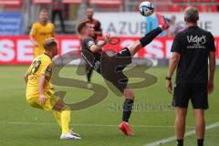 3.Liga - Saison 2023/2024 - FC Ingolstadt 04 -  1. FC Saarbrücken - Jannik Mause (Nr.7 - FCI) - Lukas Boeder (Nr.29 - Saarbrücken) - Foto: Meyer Jürgen