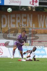 Toto-Pokal; SV Wacker Burghausen - FC Ingolstadt 04; Elias Decker (4, FCI) Zweikampf Kampf um den Ball
