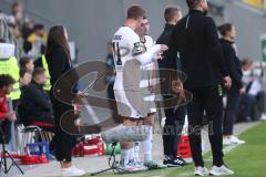 3. Liga - Saison 2024/25 - Alemannia Aachen - FC Ingolstadt 04  - Sebastian Gronning (Nr.11 - FCI) - Felix Keidel (Nr.43 - FCI) werden eingewechselt - Foto: Meyer Jürgen