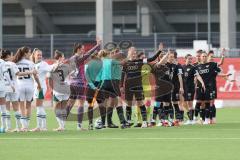 2. Bundesliga Frauen - Saison 2023/24 - FC Ingolstadt 04 Frauen - Borussia Mönchen Gladbach - Die Spieler begrüßen die Fans vor dem Spiel -  - XXXXX - Foto: Meyer Jürgen