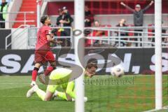 3. Liga; FC Ingolstadt 04 - SV Waldhof Mannheim; Tor Jubel Treffer Yann Sturm (7, FCI) Torwart Nijhuis Thijmen (1 SVWM)