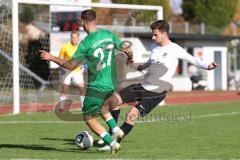 2023_10_22 - Bezirksliga - Saison 2023/24 - TSV Gaimersheim - SV Waldeck - Thomas Schreiner (Nr.27 - Gaimersheim) - Luca PFLETSCHINGER WEISS WALDECK - Foto: Meyer Jürgen