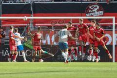 3. Liga; FC Ingolstadt 04 - FC Hansa Rostock; Freistoß Torwart Markus Ponath (1, FCI) rettet Schuß Stock Paul (10 HR) Mauer