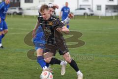 Kreisklasse - Saison 2025/26- TSV Großmehring - ST Scheyern - Lukas Berger schwarz Scheyern - Sebastian Halbig blau Großmehring - Foto: Meyer Jürgen