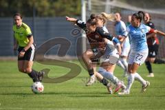 2. Bundesliga Frauen - Saison 2026/27  - FC Ingolstadt 04 Frauen - VFL Bochum - Emma Kusch (Nr.9 - FCI Frauen) - Gentile Noemi weiss Bochum #22 - Foto: Meyer Jürgen