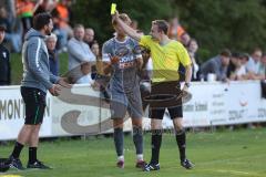 Totopokal- Saison 2023/2024 - SV Manching  - VFB Eichstätt - Gelbe Karte für Dominic Rühl Trainer Eichstätt - Foto: Meyer Jürgen