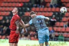 3. Liga; FC Ingolstadt 04 - FC Viktoria Köln; Zweikampf Kampf um den Ball Kopfball Simon Lorenz (32, FCI) Dietz Lars (2 VK)