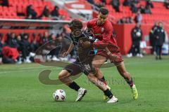 3. Liga; FC Ingolstadt 04 - Rot-Weiss Essen; Zweikampf Kampf um den Ball Marcel Costly (22, FCI) Mizuta Kaito (24 RWE)