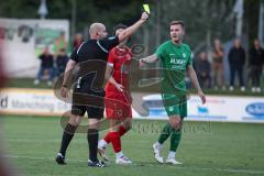 Landesliga - Saison 2024/25 - SV Manching - FSV Pfaffenhofen - Schiedsrichter Johannes Heider gibt Stefan Müller (Nr.7 - SV Manching) die gelbe Karte  - XXXXX - Foto: Meyer Jürgen