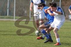 Kreisklasse - Saison 2025/26- TSV Etting - FC Arnsberg - Marco Maier blau Arnsberg - Jonas Knon weiss Etting - Foto: Meyer Jürgen