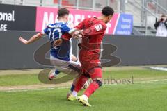 3. Liga - Saison 2025/26 - FC Ingolstadt 04 - Energie Cottbus - Emilio Kehrer (Nr.44 - FCI) setzt sich durch - Tolcay Cigerci (Nr.10 - FC Energie Cottbus) - Foto: Meyer Jürgen
