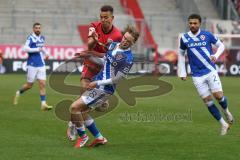 3. Liga - Saison 2025/26 - FC Ingolstadt 04 - Energie Cottbus - Marcel Costly (Nr.22 - FCI) - Lukas Michelbrink (Nr.8 - FC Energie Cottbus) - Foto: Meyer Jürgen