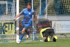 Kreisliga - Saison 2024/25- TSV Ober./Unterh.stadt - SV Hundszell-  -  Der 0:1 Führungstreffer durch Mathias Weinzierl blau Hundszell - jubel - Nils Stöver Torwart Oberh.stadt - Foto: Meyer Jürgen