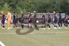 Bayernliga Nord - Saison 2024/25 - FC Ingolstadt 04 II - FC Münchberg - Die Mannschaft begrüßt die Fans - XXXXX - Foto: Meyer Jürgen