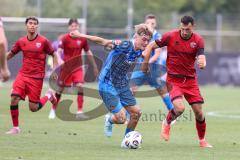 3. Liga; Testspiel; FC Ingolstadt 04 - 1. FC Heidenheim; Zweikampf Kampf um den Ball Lukas Fröde (34, FCI) Rothweiler Nick (33 HDH)