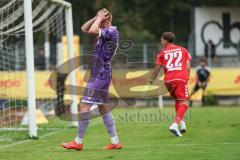 Toto-Pokal; SV Wacker Burghausen - FC Ingolstadt 04; Torchance verpasst Lars Lokotsch (13, FCI) ärgert sich, Torwart Marcel Brinkmann (22 SVWB)