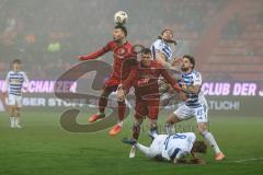 3. Liga; FC Ingolstadt 04 - MSV Duisburg; Zweikampf Kampf um den Ball Lukas Fröde (34, FCI) Jonas Scholz (15, FCI) Lobinger Lex Tyger (45 MSV) Casar Aljaz (8 MSV) Bitter Joshua (29 MSV)