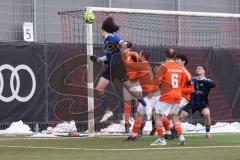 Schanzer Amateurcup 2026 - SV Haunwöhr - SC Irgertsheim - Felix Maier blau Haunwöhr  - Raphael Gruber Torwart Irgertsheim - Foto: Meyer Jürgen