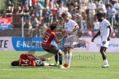 3. Liga; SpVgg Unterhaching - FC Ingolstadt 04; Foul und Streit am Feld, Niclas Dühring (18, FCI) Bryang Kayo (48, FCI) Schwabl Markus (23 SpVgg) Ihorst Luc (14 SpVgg)