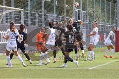 2. Bundesliga Frauen - Saison 2024/25 - FC Ingolstadt 04 Frauen - SCR Altach - Kerstin Bogenschütz (Nr.6 - FCI Frauen) mit einer Torchance - Sarah Dübel Torwart Altach - XXXXX - Foto: Meyer Jürgen