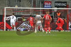 3. Liga - Saison 2024/25 - FC Ingolstadt 04 - SpVgg Unterhaching - Torwart Pelle Boevink (Nr.26 - FCI) hält einen Elfmeter von Julian Kügel (Nr.9 - Unterhaching) - XXXXX - Foto: Meyer Jürgen