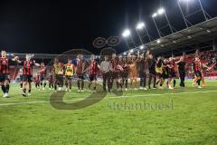 3. Liga; FC Ingolstadt 04 - SV Waldhof Mannheim; Sieg Jubel Freude Tanz Fan Fankurve Banner Fahnen Spruchband Team Mannschaft