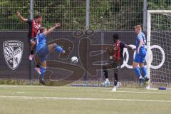 Bayernliga Nord - Saison 2024/25 - FC Ingolstadt 04 II - FC Münchberg - Micah Ham (Nr.25 - FCI U21) - Kaschel Christoph blau Münchberg - Jason Osei Tutu (Nr.11 - FCI U21) - Hackenberg Niklas blau Münchberg - Foto: Meyer Jürgen