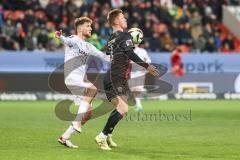 3. Liga; FC Ingolstadt 04 - Energie Cottbus; Zweikampf Kampf um den Ball Sebastian Grönning (11, FCI) Möker Yannik (21 ECO)