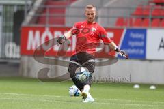 3.Liga - Saison 2023/2024 - Freundschaftsspiel - FC Ingolstadt 04 - SpVgg Unterhaching - Torwart Marius  Funk (Nr.1 - FCI) beim warm machen - Foto: Meyer Jürgen