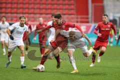 3. Liga; FC Ingolstadt 04 - TSG Hoffenheim II; Zweikampf Kampf um den Ball Julian Kügel (29, FCI) Lässig Valentin (6 TSG) Duric Luka (10 TSG)