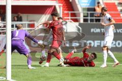 3. Liga; FC Ingolstadt 04 - 1. FC Schweinfurt 05; Mads Borchers (9, FCI) Elias Decker (4, FCI) Torwart Stahl Toni (1 S05) Meißner Thomas (8 S05) Zweikampf Kampf um den Ball Torchance verpasst