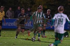 Landesliga - Saison 2025/26 - SV Manching - FC Ehekirchen - Sebastian Graßl (Nr.10 - SV Manching) - Julian Hollinger schwarz Ehekirchen - Foto: Meyer Jürgen