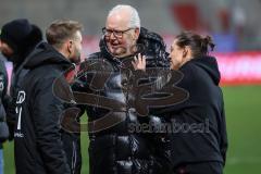 3. Liga; FC Ingolstadt 04 - Energie Cottbus; nach dem Spiel Yannick Deichmann (20, FCI) Vorsitzender des Vorstandes Peter Jackwerth (FCI) Cheftrainerin Sabrina Wittmann (FCI)