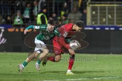 3. Liga; 1. FC Schweinfurt 05 - FC Ingolstadt 04; Yann Sturm (7, FCI) Bausenwein Lauris (21 S05) Zweikampf Kampf um den Ball