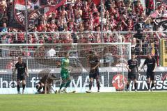 3. Liga; TSV 1860 München - FC Ingolstadt 04; Torwart David Klein (47, FCI) hält den Ball